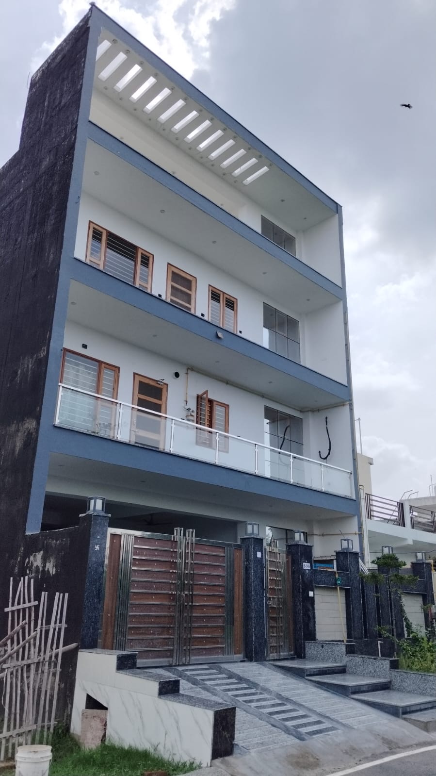 Plot in Noida Extension